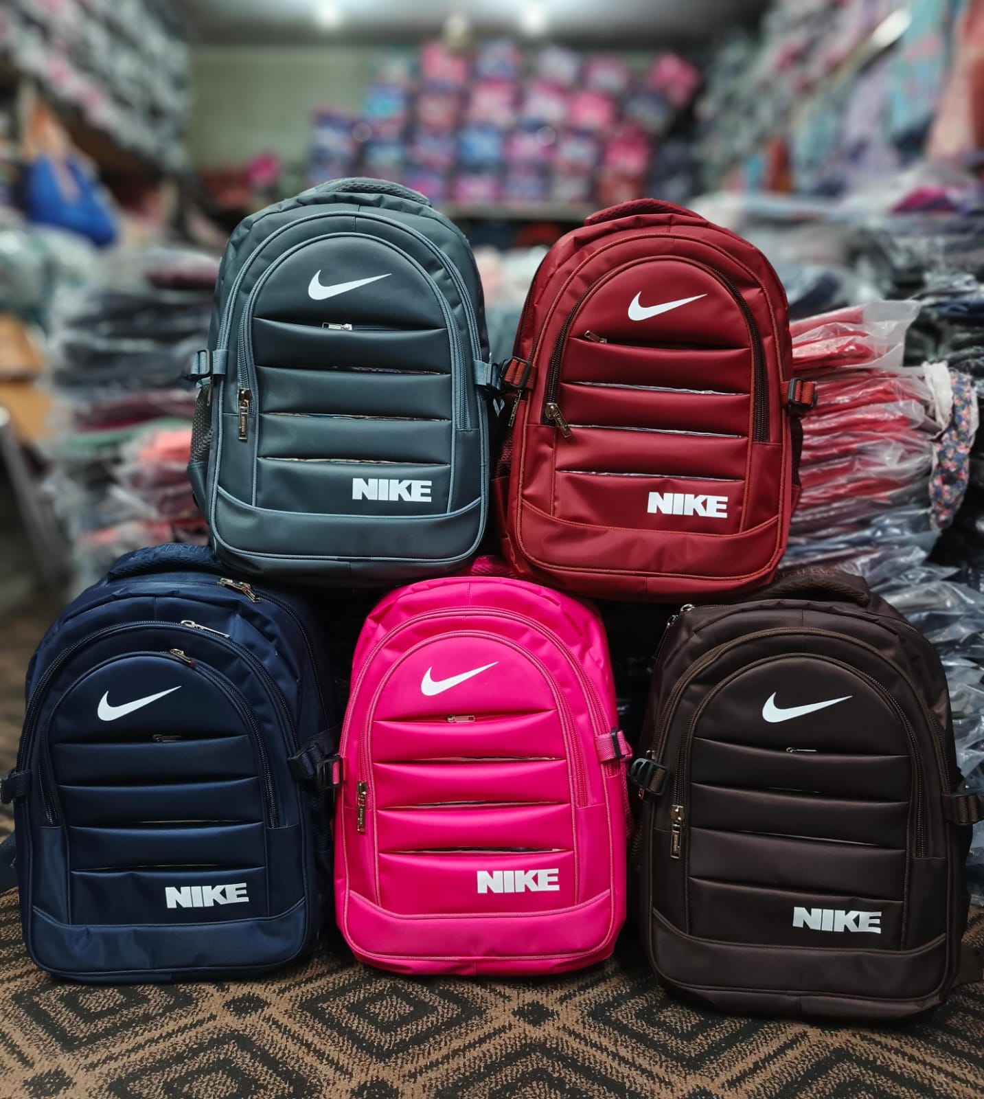 18" Nike Shutter Laptop Bag – Double Portion, Full Ustar, Foam-Coated